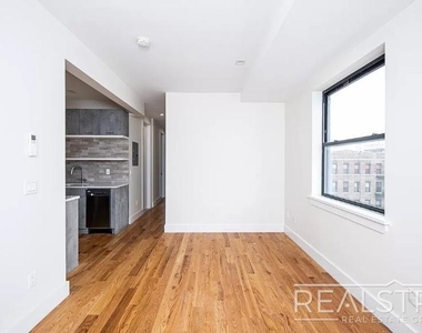 1526 Park Place - Photo Thumbnail 9