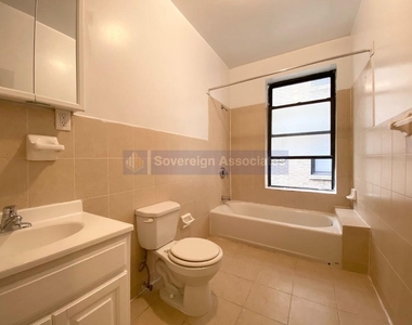 250 Fort Washington Avenue - Photo Thumbnail 5