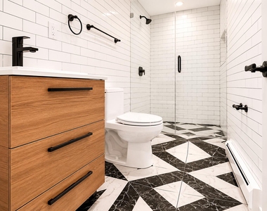 193 Jefferson Ave - Photo Thumbnail 7