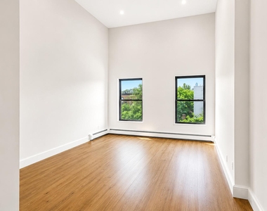 193 Jefferson Ave - Photo Thumbnail 5