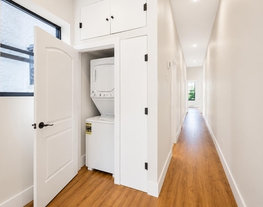 193 Jefferson Ave - Photo Thumbnail 6
