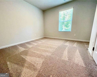 667 Summerwood Lane - Photo Thumbnail 21