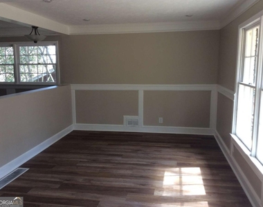 80 Homestead Place - Photo Thumbnail 2