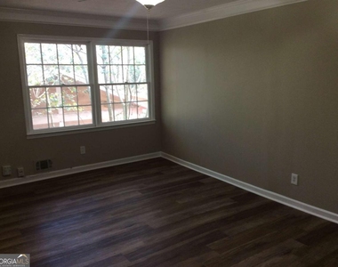 80 Homestead Place - Photo Thumbnail 9
