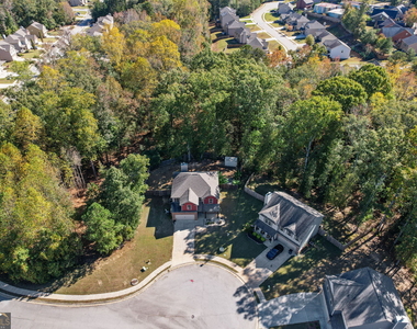 475 Louise Way - Photo Thumbnail 34