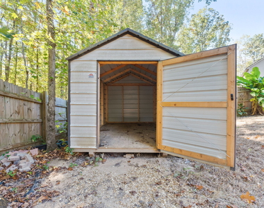 475 Louise Way - Photo Thumbnail 33