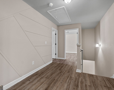 475 Louise Way - Photo Thumbnail 30