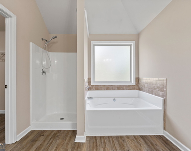475 Louise Way - Photo Thumbnail 19