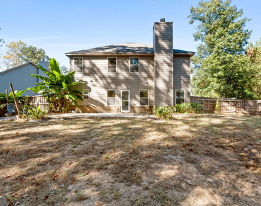 475 Louise Way - Photo Thumbnail 31