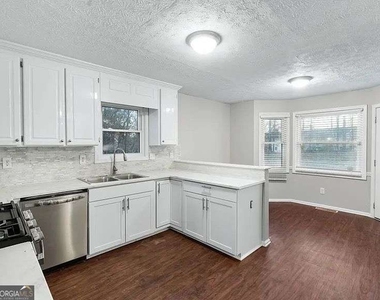 2247 June Court Sw - Photo Thumbnail 3