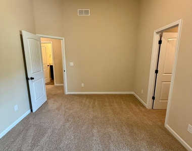 104 Armory Creek Drive - Photo Thumbnail 17