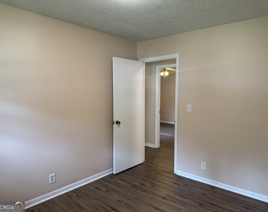 827 San Miguel Drive - Photo Thumbnail 9