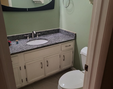 105 Governors Drive - Photo Thumbnail 1
