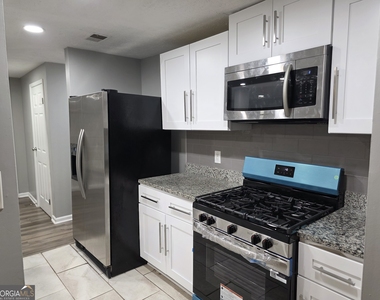 5349 Tracey Drive - Photo Thumbnail 7
