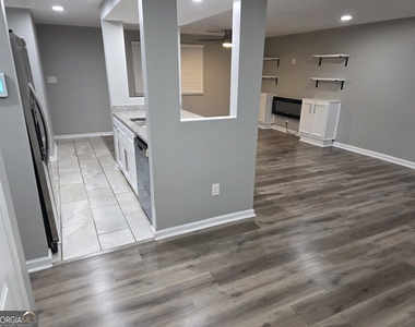 5349 Tracey Drive - Photo Thumbnail 5