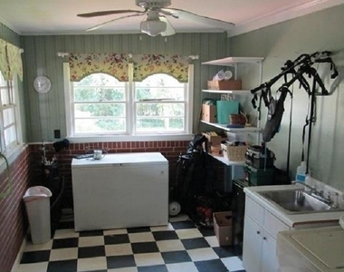 2285 Elmridge Drive - Photo Thumbnail 5