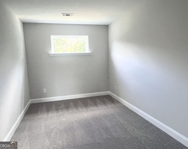 4385 Easter Lily Avenue - Photo Thumbnail 10