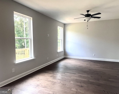 4385 Easter Lily Avenue - Photo Thumbnail 6