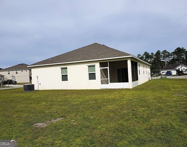 110 Cedar Circle - Photo Thumbnail 27