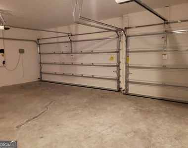 110 Cedar Circle - Photo Thumbnail 23