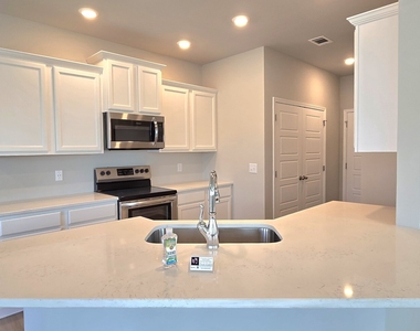 89 Sepia Oak Dr - Photo Thumbnail 6