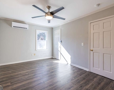 1570 Spring Lane Nw - Photo Thumbnail 16