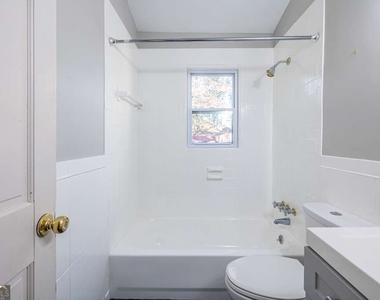 1570 Spring Lane Nw - Photo Thumbnail 19