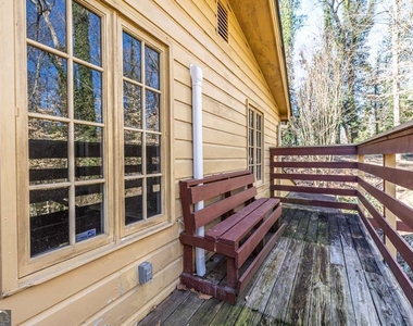 1570 Spring Lane Nw - Photo Thumbnail 4
