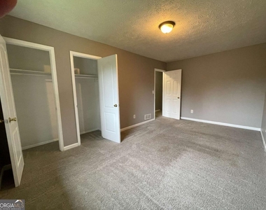 4554 Doral Drive Sw - Photo Thumbnail 10