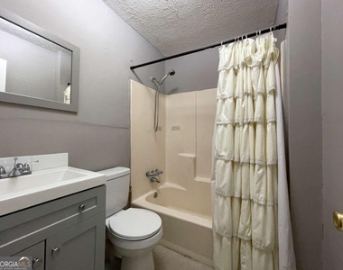 4554 Doral Drive Sw - Photo Thumbnail 16