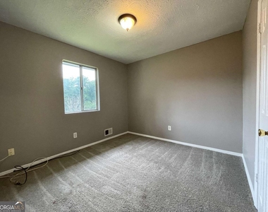 4554 Doral Drive Sw - Photo Thumbnail 11