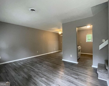 4554 Doral Drive Sw - Photo Thumbnail 2