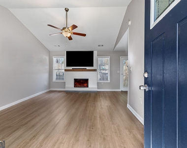 5720 Crow Drive - Photo Thumbnail 3