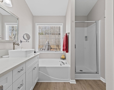 5720 Crow Drive - Photo Thumbnail 13