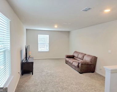 327 Valley Oak Drive - Photo Thumbnail 36