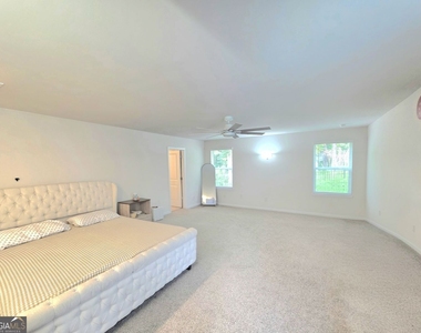 327 Valley Oak Drive - Photo Thumbnail 37