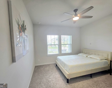 327 Valley Oak Drive - Photo Thumbnail 42