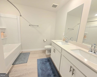 327 Valley Oak Drive - Photo Thumbnail 33