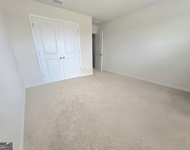 327 Valley Oak Drive - Photo Thumbnail 30