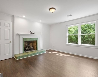 1260 Heards Ferry Road - Photo Thumbnail 31
