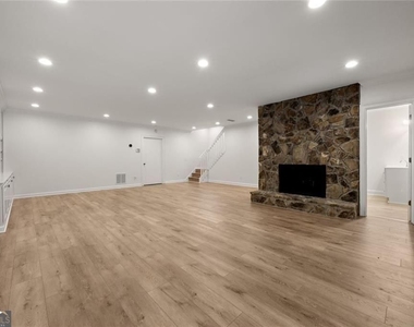 1260 Heards Ferry Road - Photo Thumbnail 51