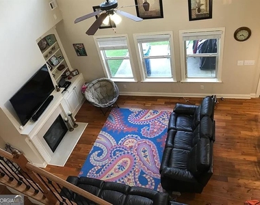 2545 Manor View - Photo Thumbnail 2