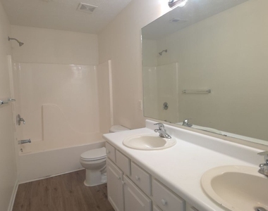 2895 Gallery Grove - Photo Thumbnail 18