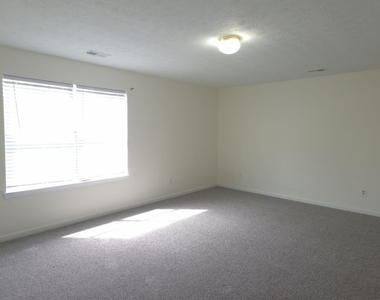 2895 Gallery Grove - Photo Thumbnail 16