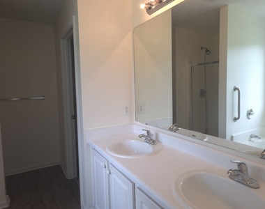 2895 Gallery Grove - Photo Thumbnail 12