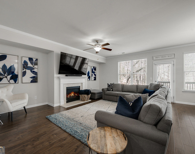 5630 Bright Cross Way - Photo Thumbnail 3