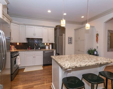1084 Sanders Avenue Se - Photo Thumbnail 13