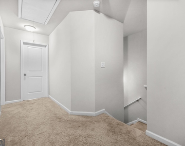 3181 Meadowstone Lane Sw - Photo Thumbnail 14