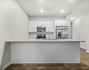 3181 Meadowstone Lane Sw - Photo Thumbnail 8