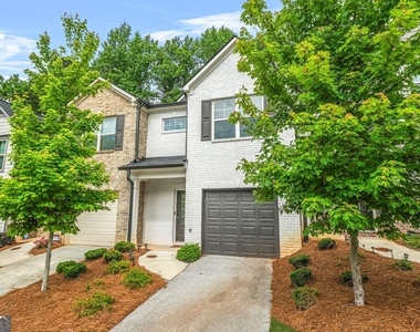 3181 Meadowstone Lane Sw - Photo Thumbnail 1